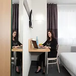 B&B Hotel Nimes Ville Active, Parking Securise Gratuit