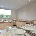 B&B Hotel Nimes Ville Active, Parking Securise Gratuit 3*