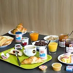 Hotel B&B Hotel Nimes Ville Active, Parking Securise Gratuit 3*