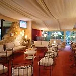 B&B Hotel Nimes Ville Active, Parking Securise Gratuit 3*