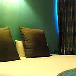 Hotel B&B Hotel Nimes Ville Active, Parking Securise Gratuit 3*
