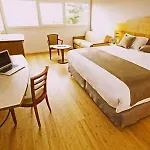 B&B Hotel Nimes Ville Active, Parking Securise Gratuit