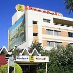 B&B Hotel Nimes Ville Active, Parking Securise Gratuit Nimes