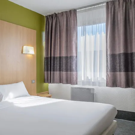 Active 3 Etoiles Hotel
