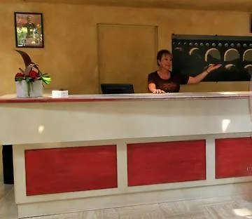 Active 3 Etoiles Hotel Nîmes