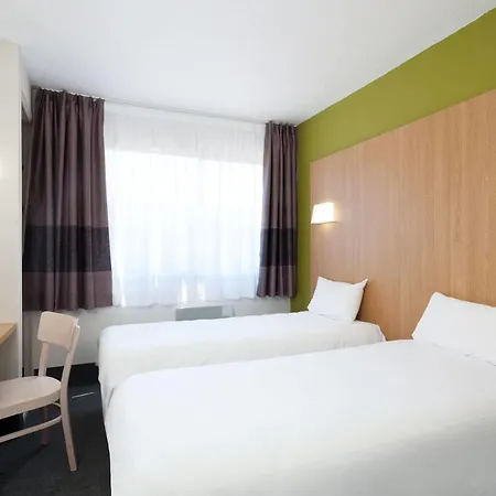 Active, Parking Sécurisé Gratuit Hotel